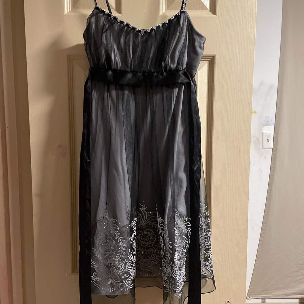 Elegant Black and Gray Embroidered Dress